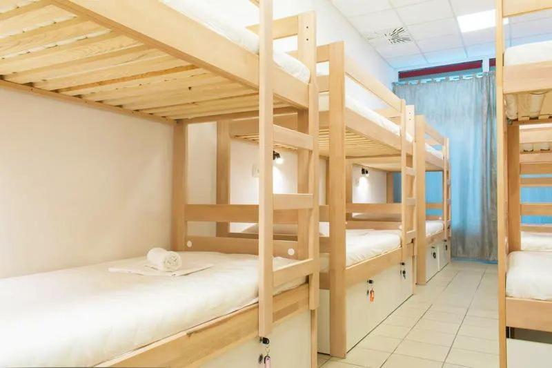 Gravitas Hostel Сплит Экстерьер фото